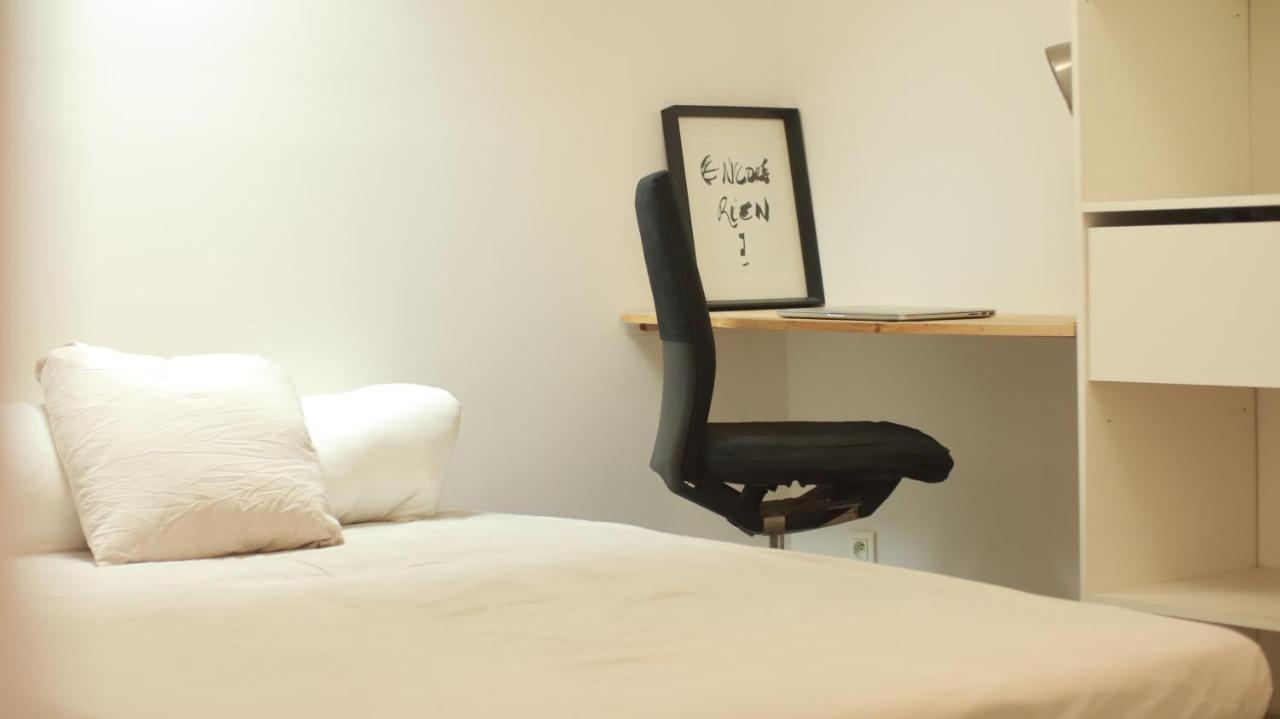 Agreable Maison Avec Parking Gratuit Sur Place. 생드니 외부 사진